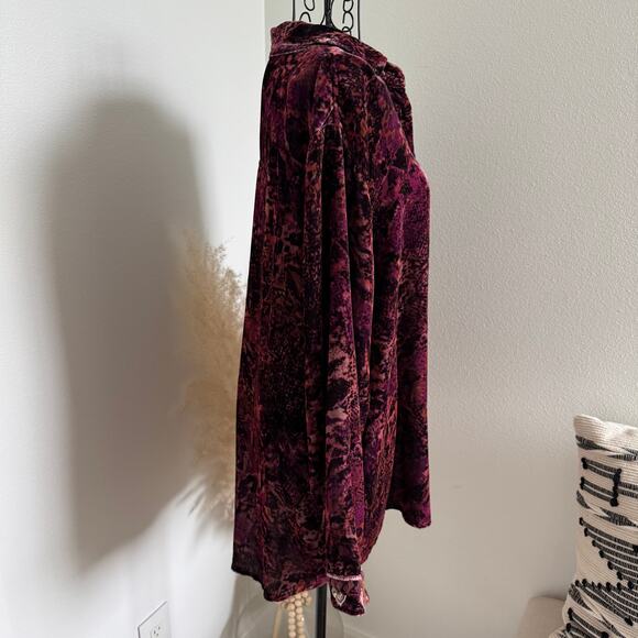 Johnny Was Burgundy Velour Snake Print Button Down Blouse Top Medium - Picture 2 of 6